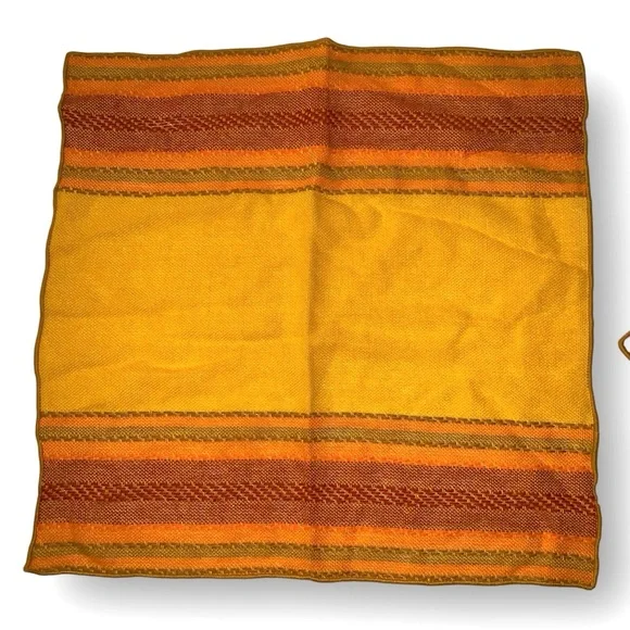 v i n t a g e :: Vibrant Woven Table Cloth 6 Napkin Set MCM Boho - Picture 7 of 16